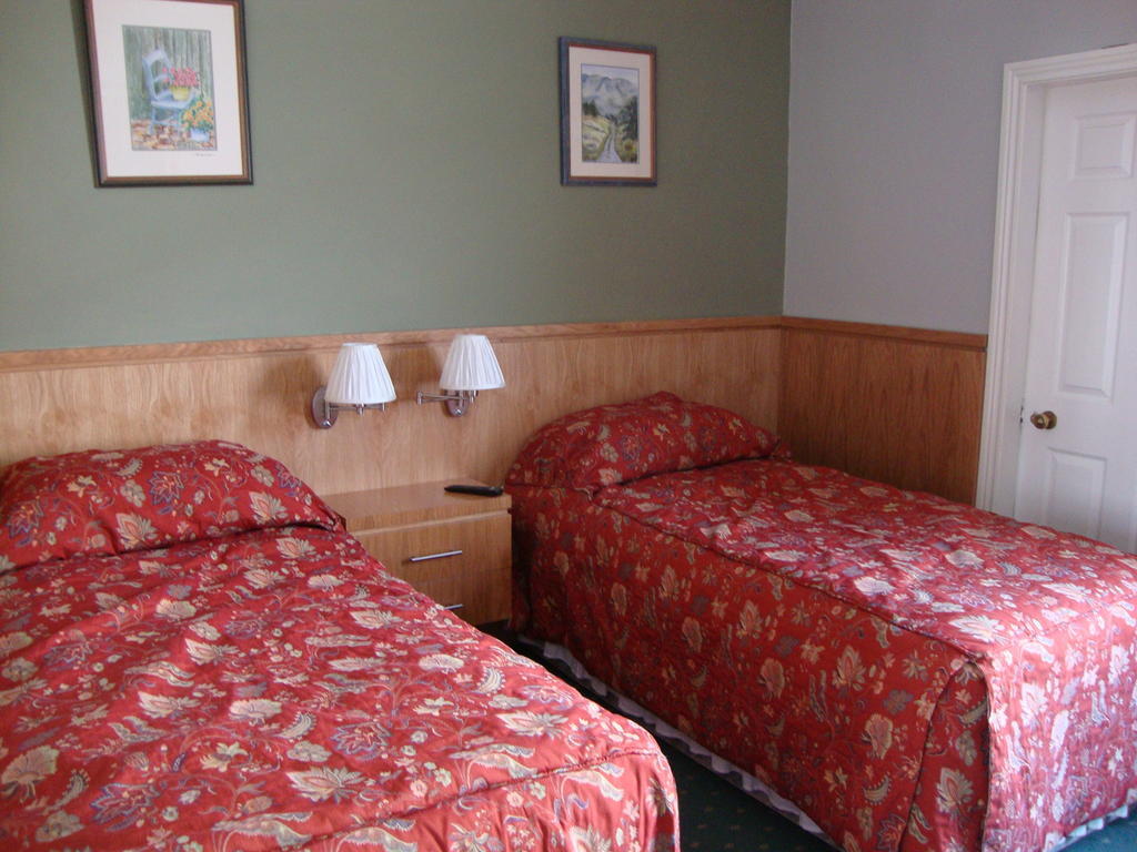 Clifford House B & B 로슬레어 객실 사진